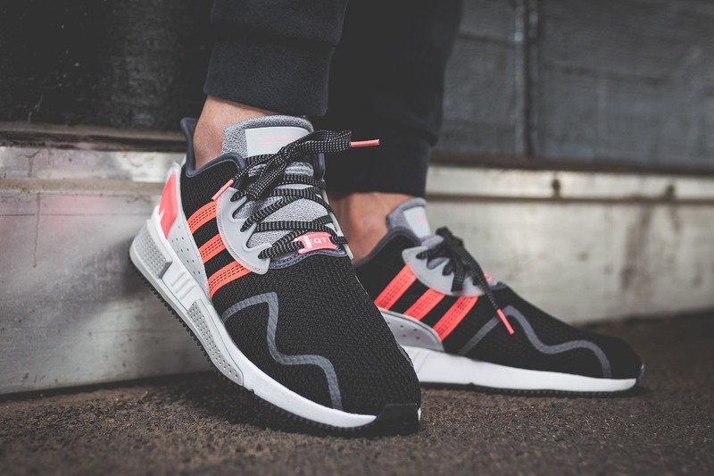 Eqt cushion 2024 adv pink